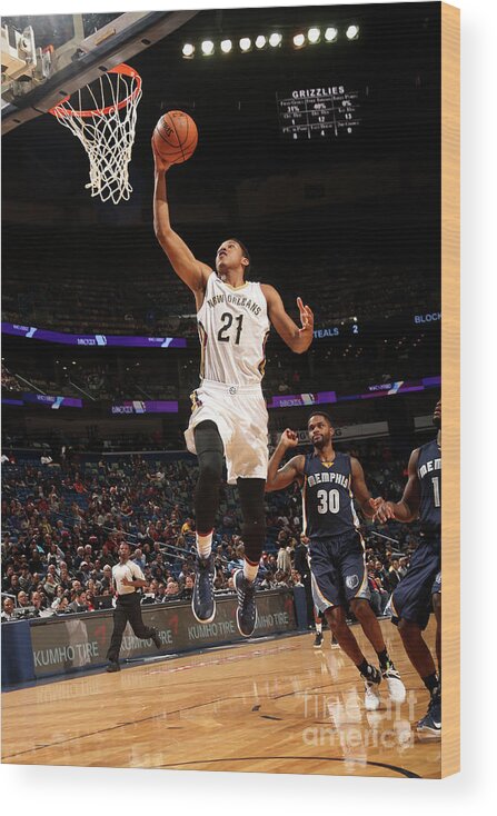 Anthony Brown Wood Print featuring the photograph Memphis Grizzlies V New Orleans Pelicans by Layne Murdoch