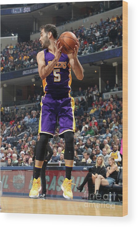 Nba Pro Basketball Wood Print featuring the photograph Los Angeles Lakers V Memphis Grizzlies by Joe Murphy