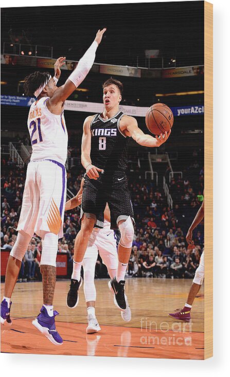 Bogdan Bogdanovic Wood Print featuring the photograph Sacramento Kings V Phoenix Suns by Barry Gossage