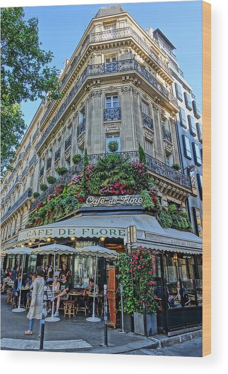Cafe De Flore Wood Print featuring the photograph Cafe de Flore in Paris by Patricia Caron