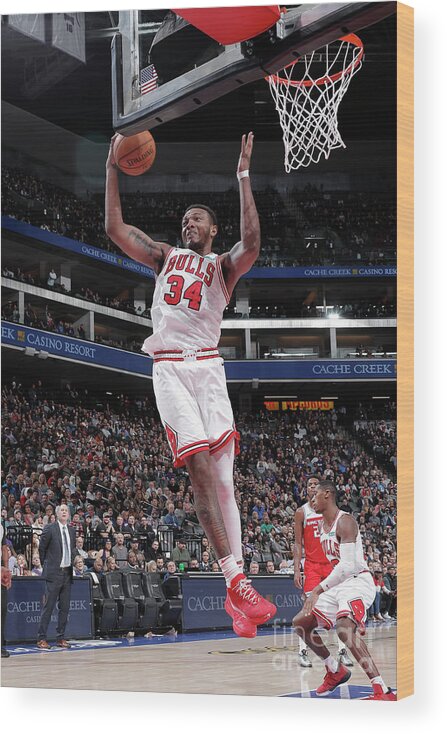 Wendell Carter Jr Wood Print featuring the photograph Chicago Bulls V Sacramento Kings by Rocky Widner