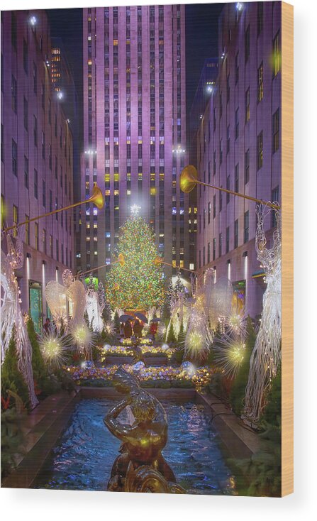 New York Wood Print featuring the photograph Christmas at 30 Rock by Mark Andrew Thomas