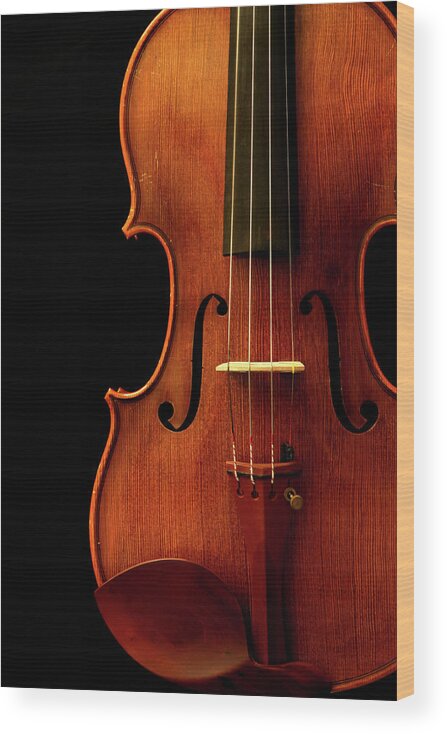 Music Wood Print featuring the photograph Classical Violin by Yenwen
