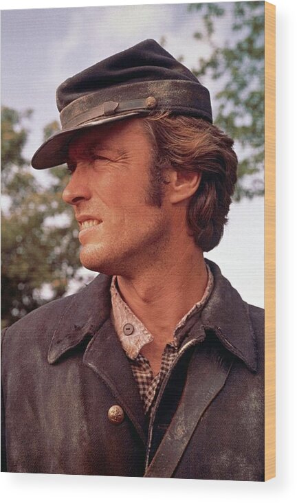 Clint Eastwood Wood Print featuring the photograph CLINT EASTWOOD in THE BEGUILED -1971-. by Album