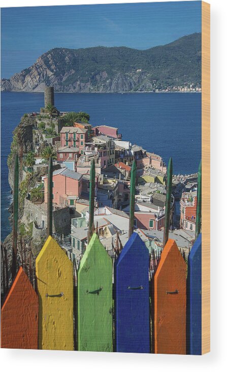 Italy Wood Print featuring the photograph Corniglia by Raf Winterpacht