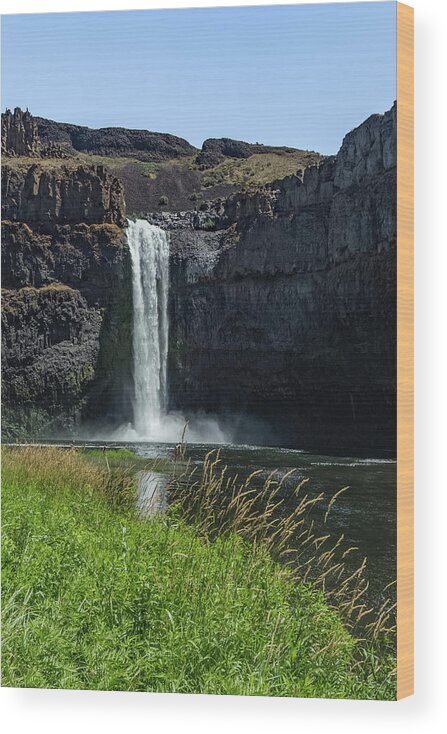 Palouse Falls Wood Print featuring the photograph Look for the people for scale by Joe Kopp