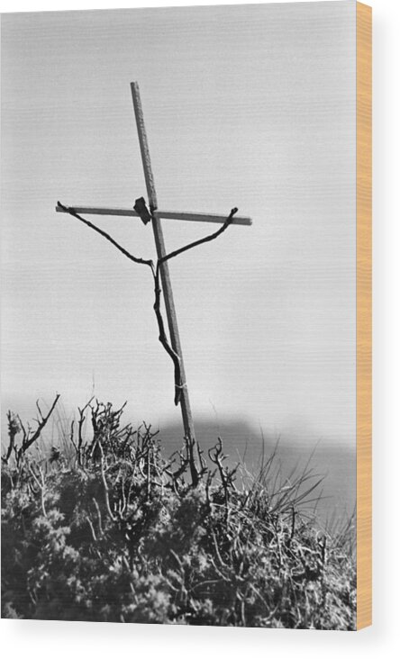 Cross Wood Print featuring the photograph The Cross In The Mountains (tribute To C.d.friedrich) by Jacek Stefan
