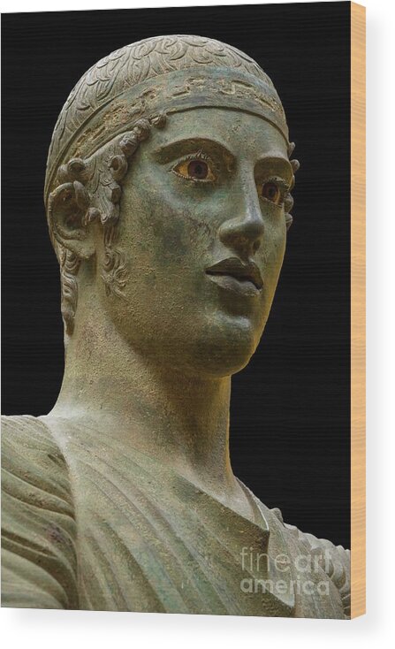 Classical Period Wood Print featuring the photograph The Delphi Charioteer. by David Parker/science Photo Library