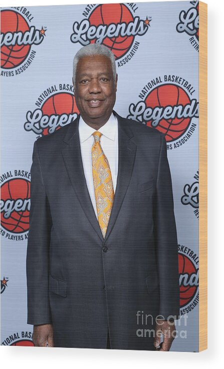 Oscar Robertson Wood Print featuring the photograph Oscar Robertson #1 by David Sherman