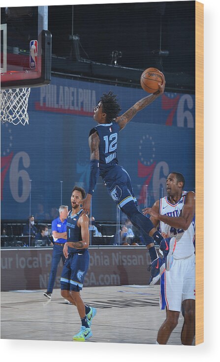 Nba Pro Basketball Wood Print featuring the photograph Memphis Grizzlies v Philadelphia 76ers by Bill Baptist