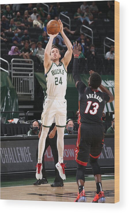 Playoffs Wood Print featuring the photograph Pat Connaughton by Gary Dineen