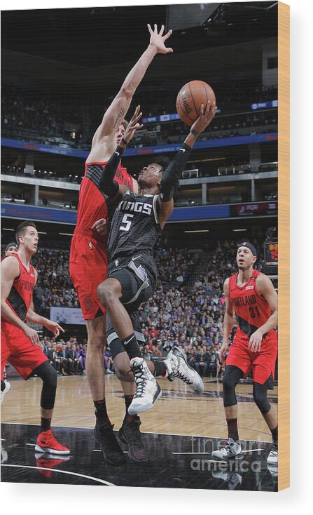 Nba Pro Basketball Wood Print featuring the photograph De'aaron Fox by Rocky Widner