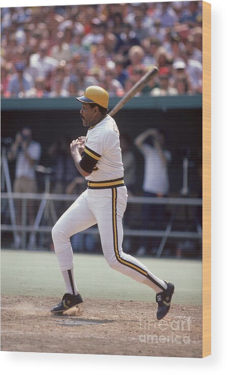 1980-1989 Wood Print featuring the photograph Willie Stargell by Rich Pilling