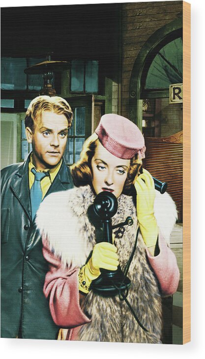 Bette Davis Wood Print featuring the photograph BETTE DAVIS and JAMES CAGNEY in THE BRIDE CAME C. O. D. -1941-, directed by WILLIAM KEIGHLEY. by Album