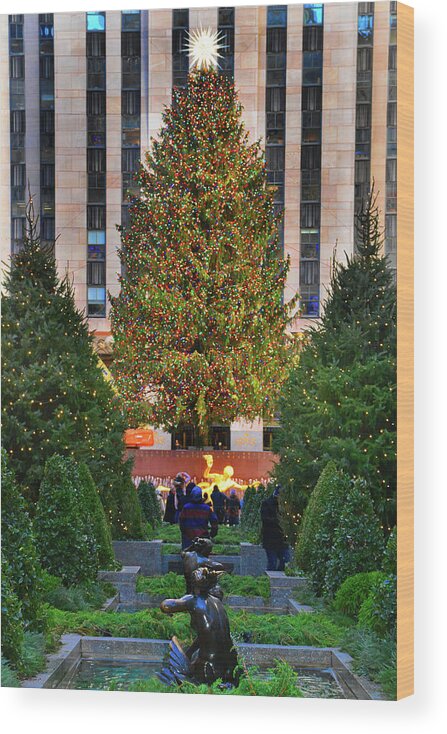 Christmas Wood Print featuring the photograph Christmas Tree, New York City by Jerry Griffin