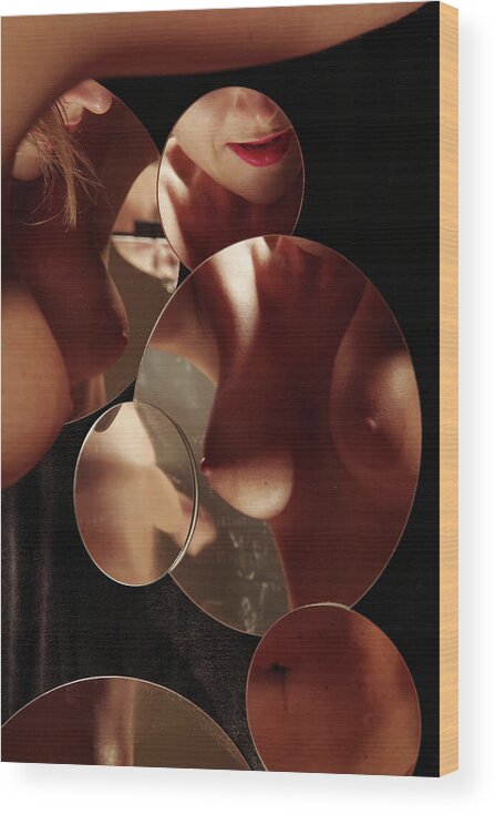 Nude Female Reflections Mirror Wood Print featuring the photograph Kebu1019 by Henry Butz