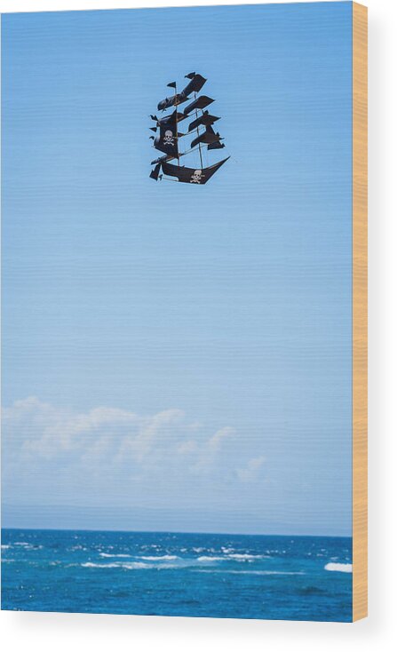Tranquility Wood Print featuring the photograph Kite in the clear sky of Bali by Mauro Tandoi