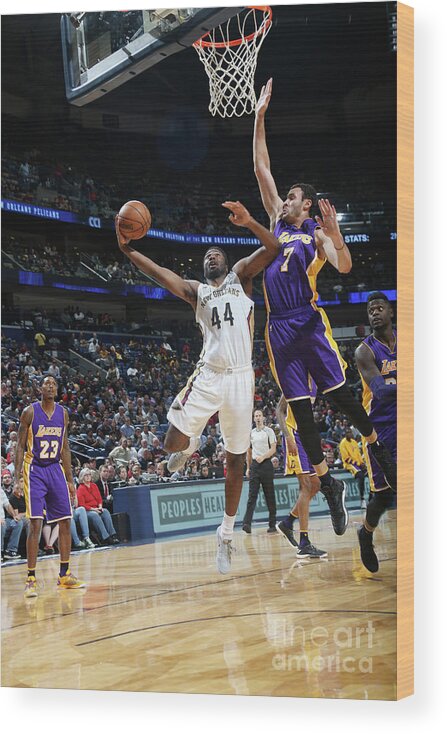 Smoothie King Center Wood Print featuring the photograph Larry Nance and Solomon Hill by Layne Murdoch