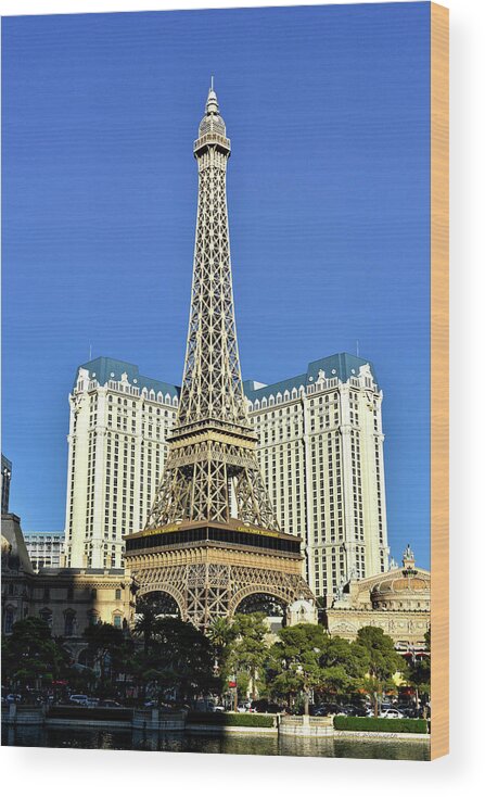 Las Vegas Architectural Lines Eiffel Tower Vertical 01 Wood Print