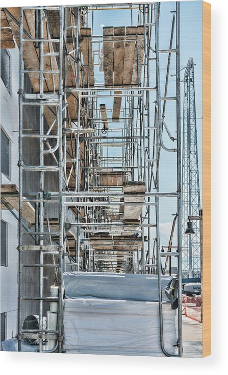 Scaffolding Color Wood Print featuring the photograph Scaffolding Color by Sharon Popek