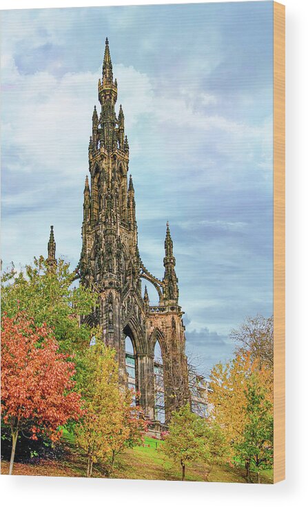 Edinburgh Wood Print featuring the digital art Scots Memorial by SnapHappy Photos