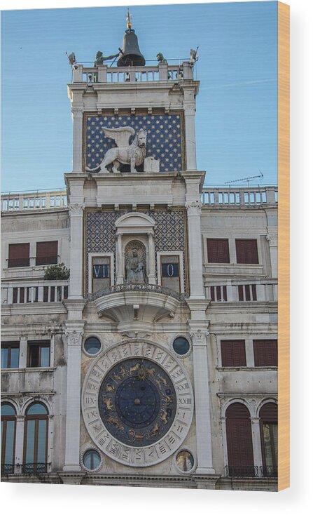 Canon Wood Print featuring the photograph Venice Italy building by John McGraw