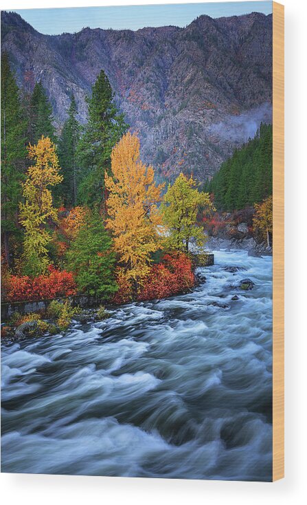 Leavenworth Wood Print featuring the photograph Wenatchee Autumn Flow by Dan Mihai