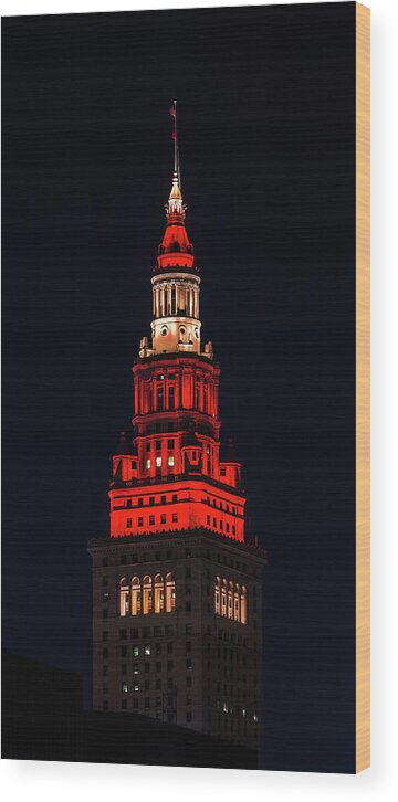 Nba Champion Colors Wood Print featuring the photograph NBA Champion Colors by Dale Kincaid