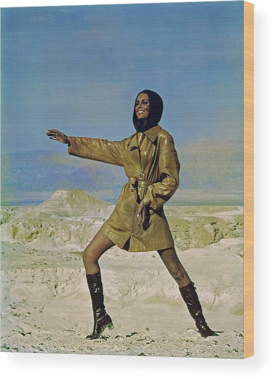 Accessories Wood Print featuring the photograph Daliah Lavi Wearing A Beged-or Coat #1 by John Cowan