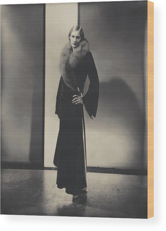 Fashion Wood Print featuring the photograph Helen Lyons Wearing A Vionnet Dress by Edward Steichen