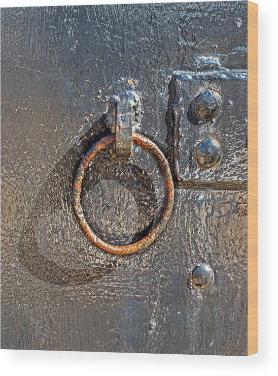 Sandy Hook Wood Print featuring the photograph Ring And Rivets On Battery Gunnison by Gary Slawsky