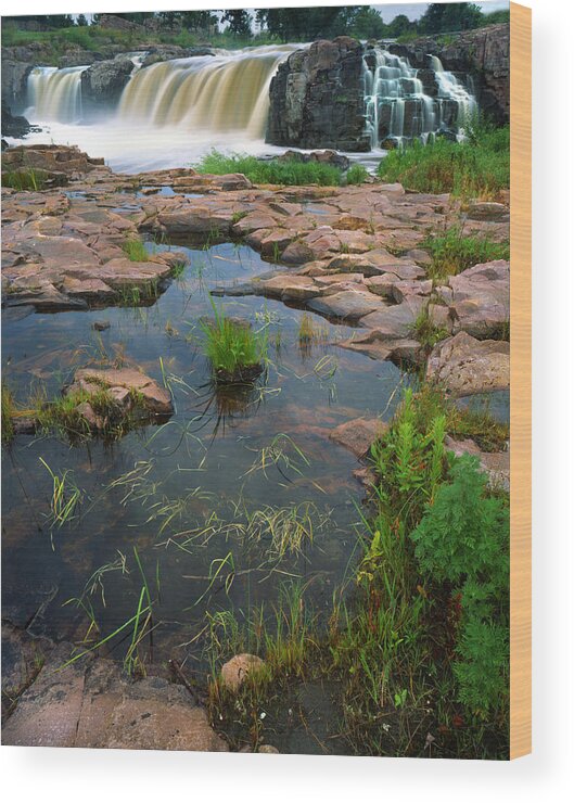 Sioux Falls Wood Print featuring the photograph Sioux Falls II by Ray Mathis