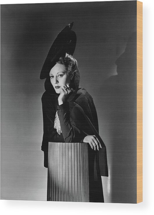 Accessories Wood Print featuring the photograph Tallulah Bankhead For The Play The Little Foxes by Horst P. Horst