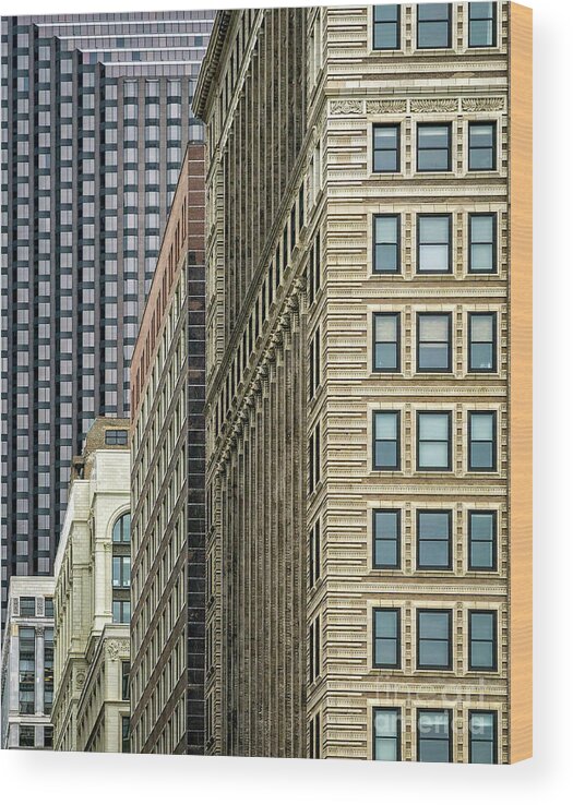 Chicago Wood Print featuring the photograph Architecture lines by Izet Kapetanovic