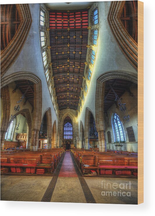 Yhun Suarez Wood Print featuring the photograph Loughborough Church - Nave Vertorama by Yhun Suarez