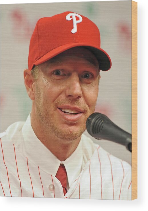 People Wood Print featuring the photograph Roy Halladay Press Conference by Drew Hallowell