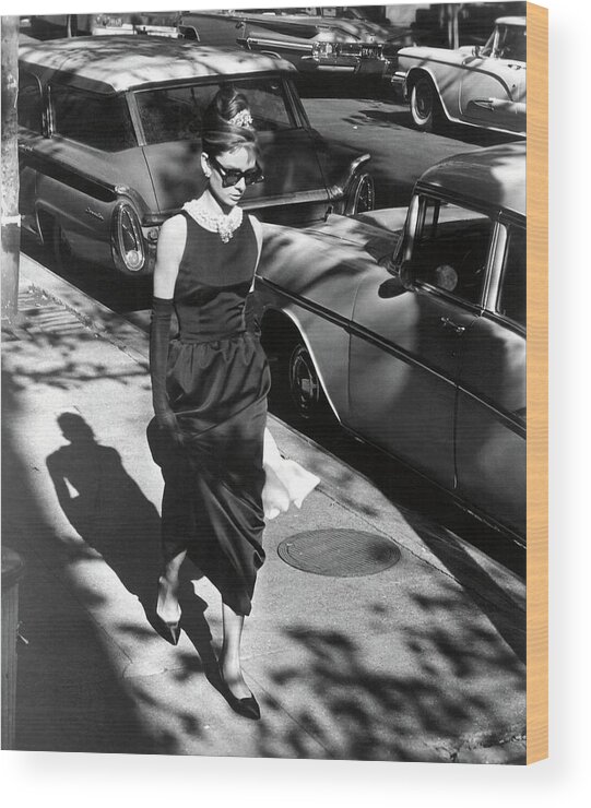 Audrey Hepburn Wood Print featuring the photograph AUDREY HEPBURN in BREAKFAST AT TIFFANY'S -1961-. #8 by Album