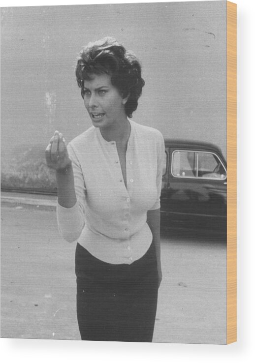 Sophia Loren Wood Print featuring the photograph Sophia Loren #9 by Loomis Dean