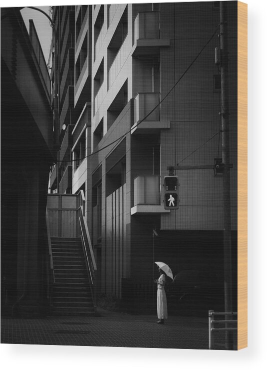 Blackandwhite Wood Print featuring the photograph A Moment Of Quietness by Yasuhiro Takachi