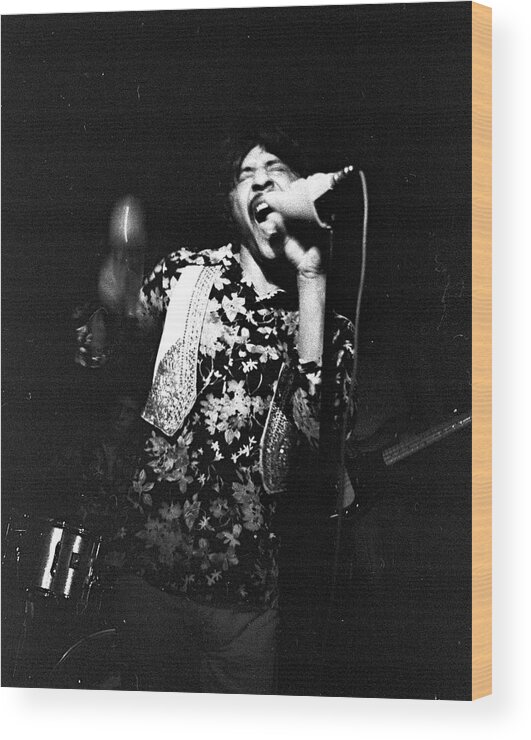 Love Wood Print featuring the photograph Arthur Lee Live In London by Erica Echenberg