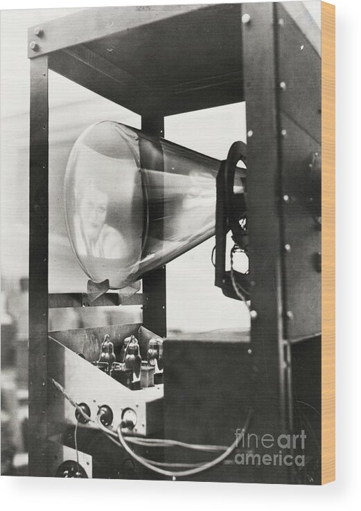 People Wood Print featuring the photograph Demonstration Of Television by Bettmann