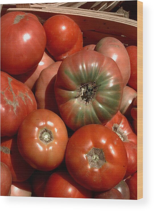 Vertical Wood Print featuring the photograph Farm-grown Tomatoes In New Paltz, N.y by New York Daily News Archive