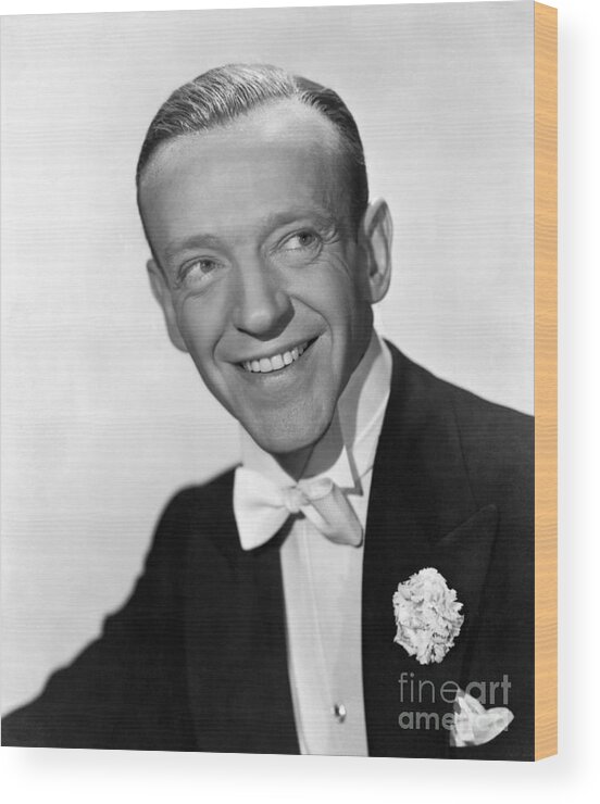 People Wood Print featuring the photograph Fred Astaire by Bettmann