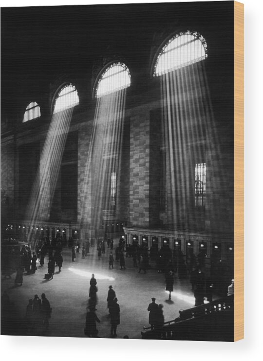 Crowd Wood Print featuring the photograph Grand Central Station by Edwin Levick