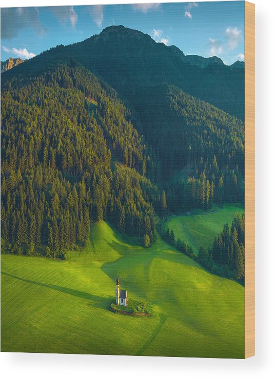 Green Wood Print featuring the photograph Green Mountain by Cuma Cevik