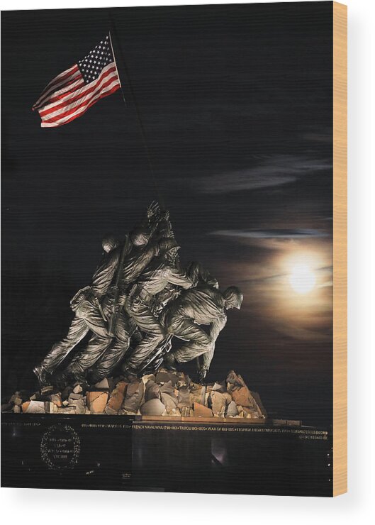 Moon Wood Print featuring the photograph Marine Corps Iwo Jima Memorial at Moonrise by Steve Ember