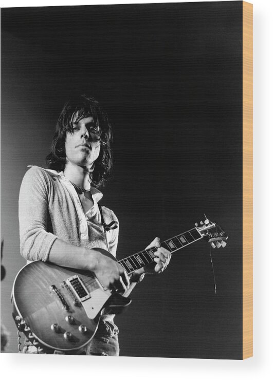 Music Wood Print featuring the photograph Photo Of Jeff Beck by David Redfern