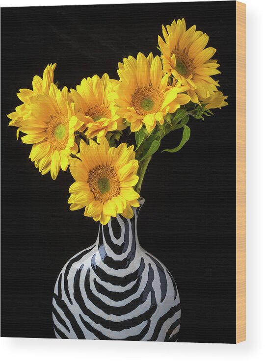 Many Wood Print featuring the photograph Sunflowers In Graphic Vase by Garry Gay