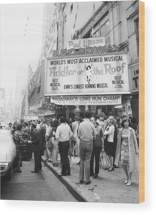 Broadway Wood Print featuring the photograph Theres Standing Room Only On The by New York Daily News Archive