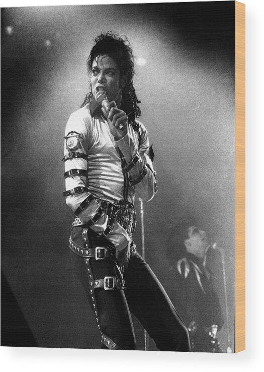 1980-1989 Wood Print featuring the photograph Views Of Michael Jackson As He Sing by New York Daily News Archive